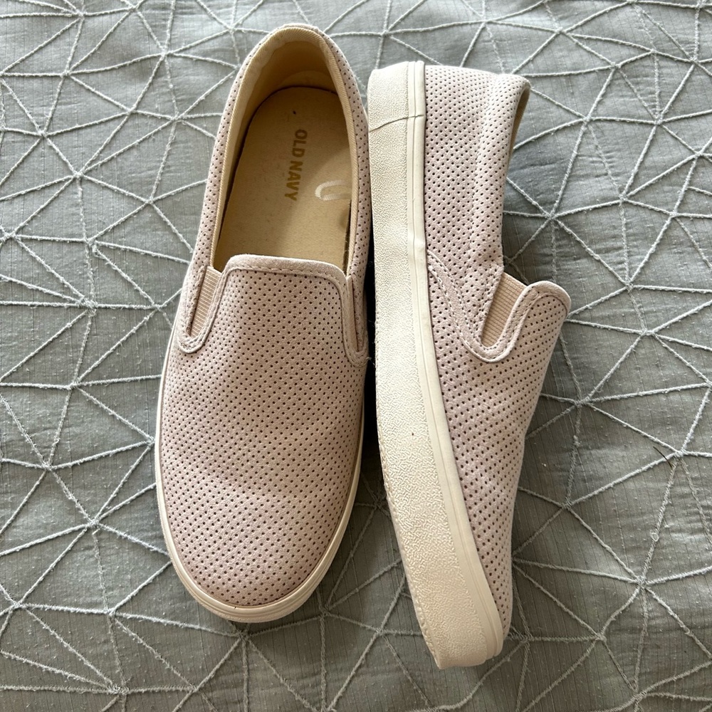 NWOT Old Navy sneakers - Picture 2 of 3